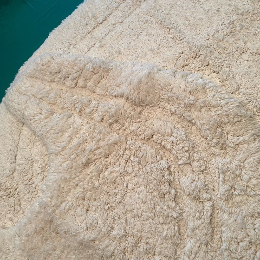 Creme Bath Rug Set